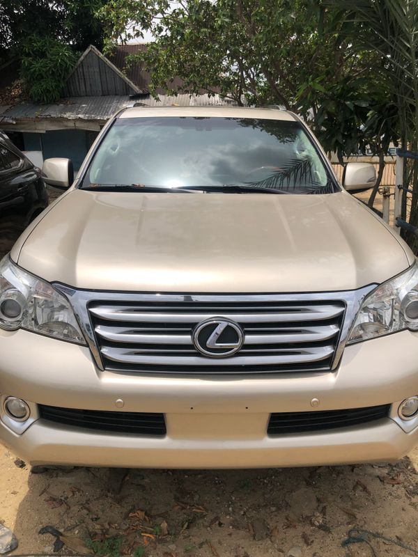 Thumbnail 2 of 2011 Lexus GX